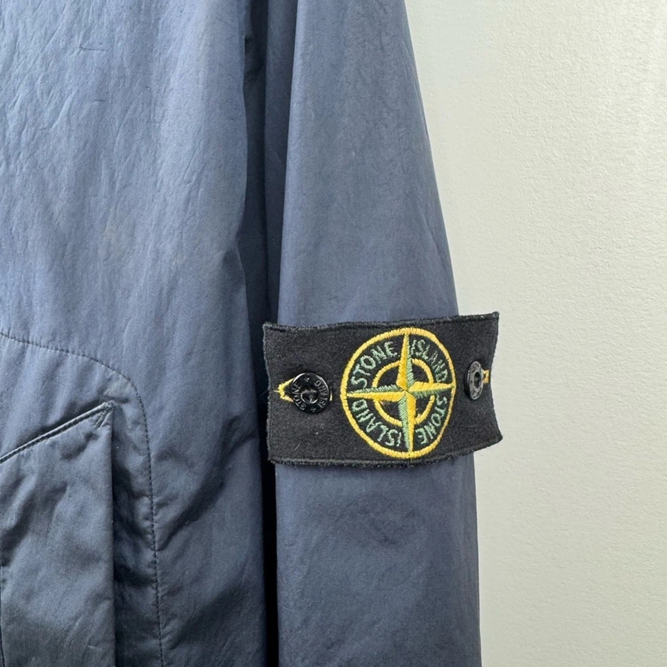 Stone Island Hombres Azul Marino Nylon Terciopelo Forrado Chaqueta Talla Grande Foto 2 de 4