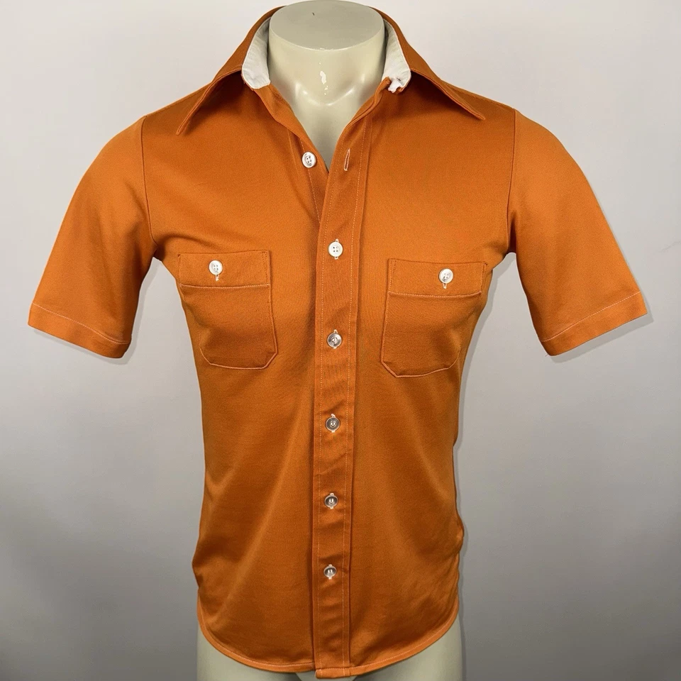 Camisa Doble Flecha Elastizada Poliéster De Colección Años 70 Disco Naranja Quemado Pequeña Para Hombres 14.5 Foto 2 de 4