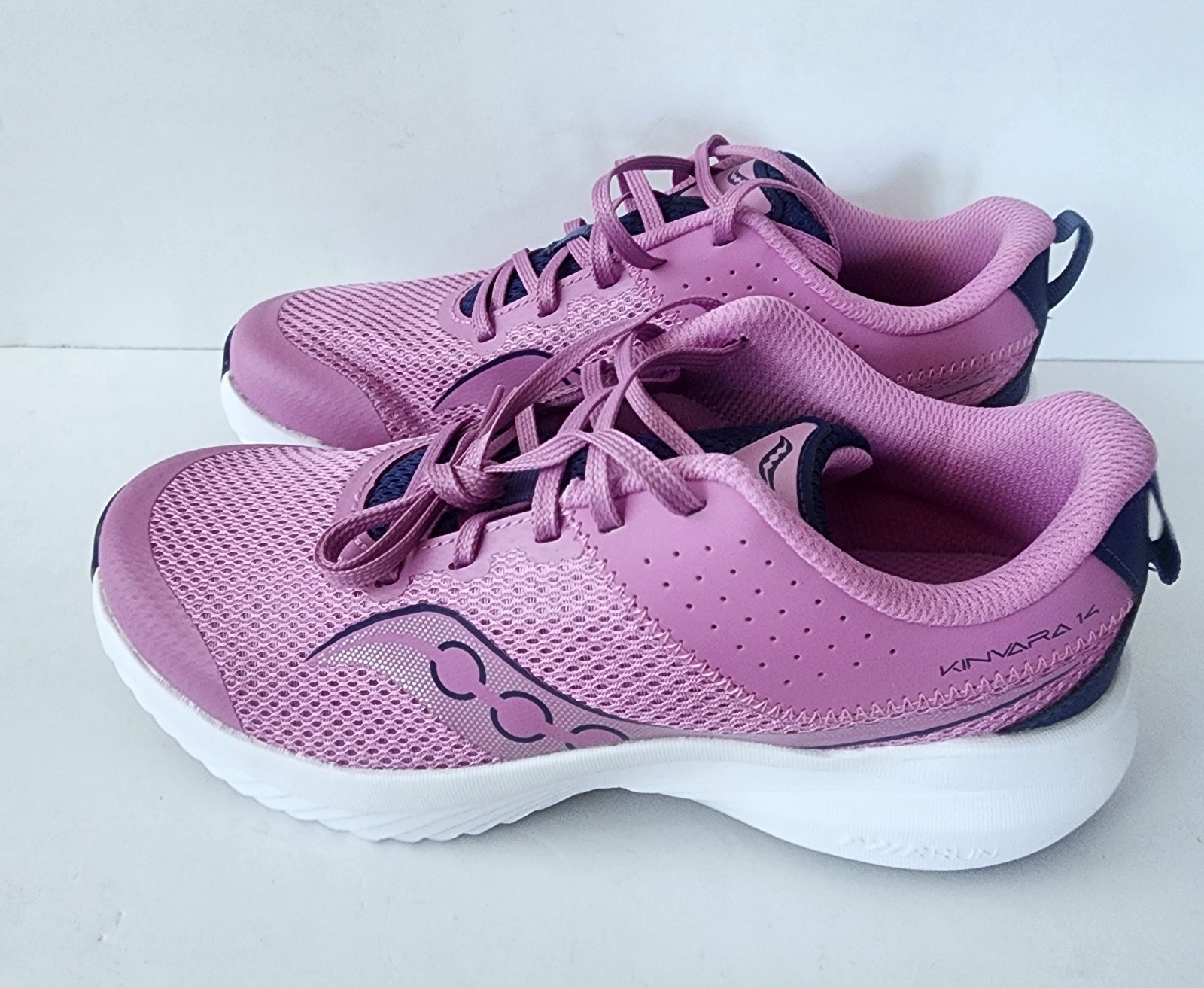 Saucony Running Shoe Girls Size 5 M ‘Kinvara 14’ Rose/Peony SK167269  thumbnail 2