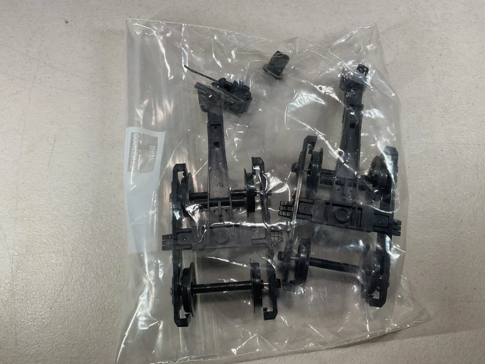 Bachmann G D&RGW Reefer & WJ Rainey Gondola + Extra Parts - Image 2 of 4