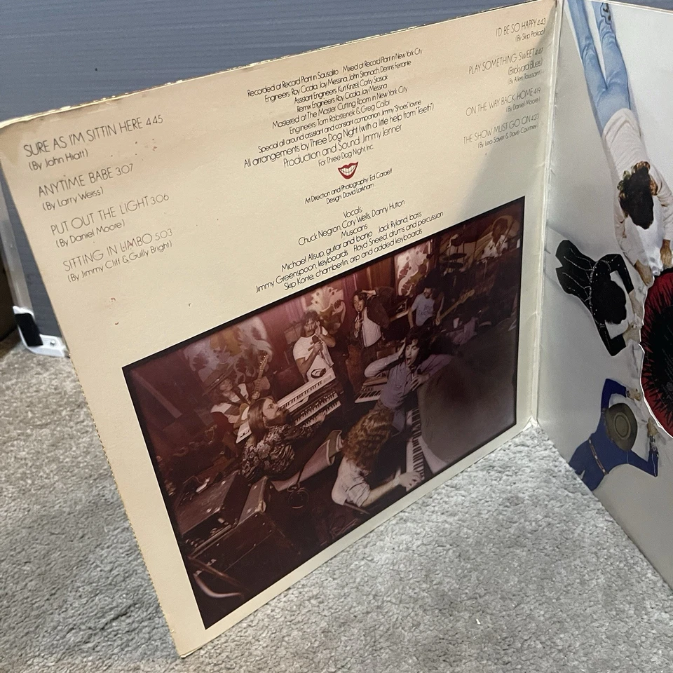 Three Dog Night Hard Labor 1974 LP Vinyl Record Gatefold - FREE TRACKED POSTAGE! - Image 4 of 4