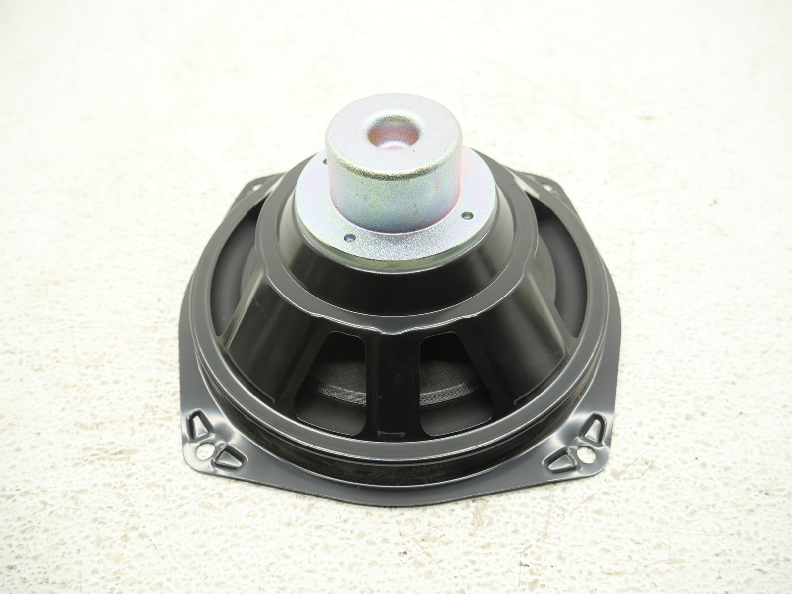 Audi R8 Spyder 2017-2023 Subwoofer P/N 4S0035411