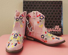 New in Box - Girls Pink Cowgirl Embroidered Flower Boots Size 3