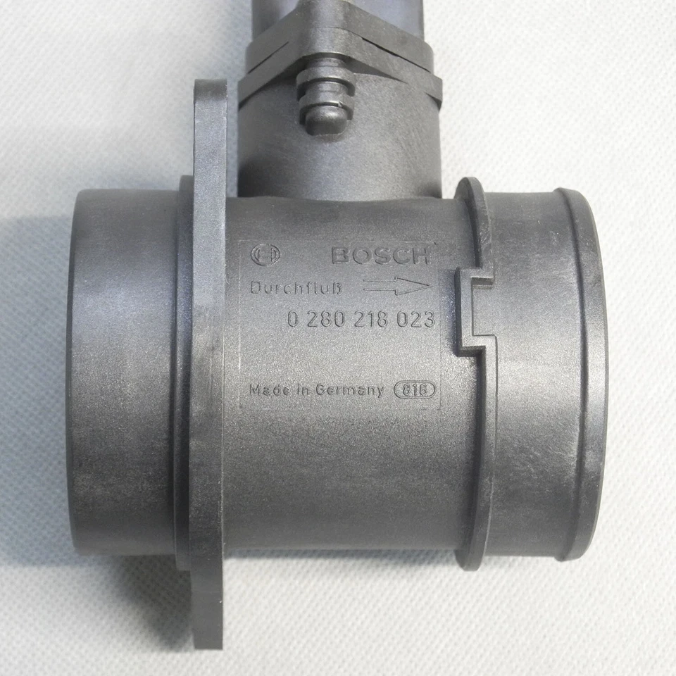 Bosch OEM Mass Air Flow Sensor MAF For 2000-2002 Volkswagen Cabrio 0280218023 - Image 2 of 4