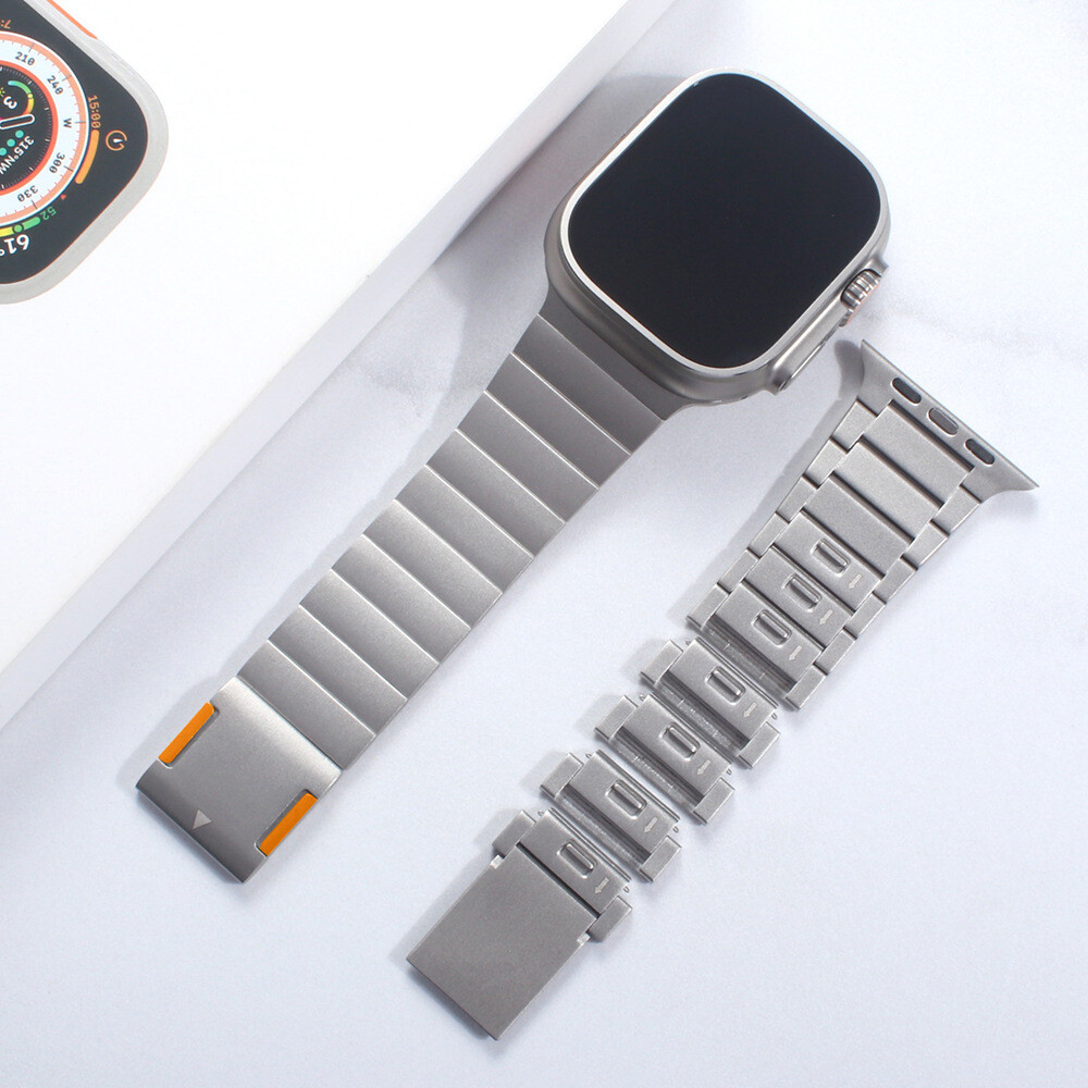 Link Bracelet Magnetic Closure Apple Watch Band For Apple Watch