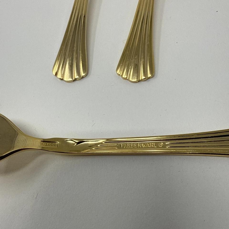 Juego de 4 tenedores de cena Farberware Chambord chapados en oro hechos en Corea Foto 4 de 4