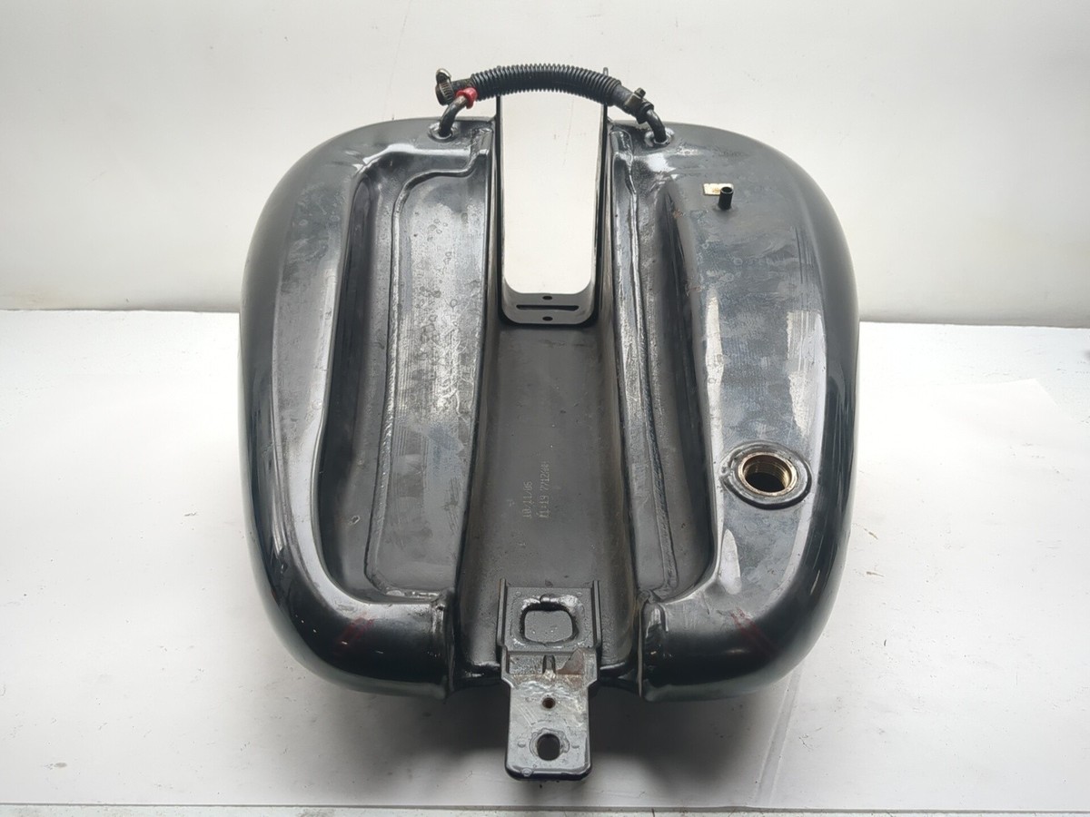 07-17 Harley Davidson Softail Deluxe FLSTN Gas Fuel Tank 62213-06