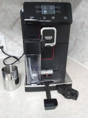 Gaggia Magenta Milk Super-Automatic Espresso Coffee Machine Bean-to-Cup Black