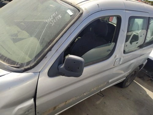 Luna Delantera Izquierda para CITROEN BERLINGO 2.0 HDi SX Plus Familiar 1764574 - Imagen 1 de 6