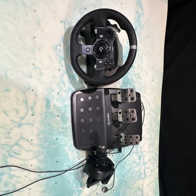 Logitech G G920 Racing Wheel w/ Pedals & Shifter, Wired, Black Xbox One/PC
