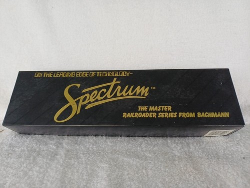 Bachmann Spectrum HO 86021 Diesellok GE Typ 8-40CW Santa Fe Warbonnet #838 | Zustand: Used