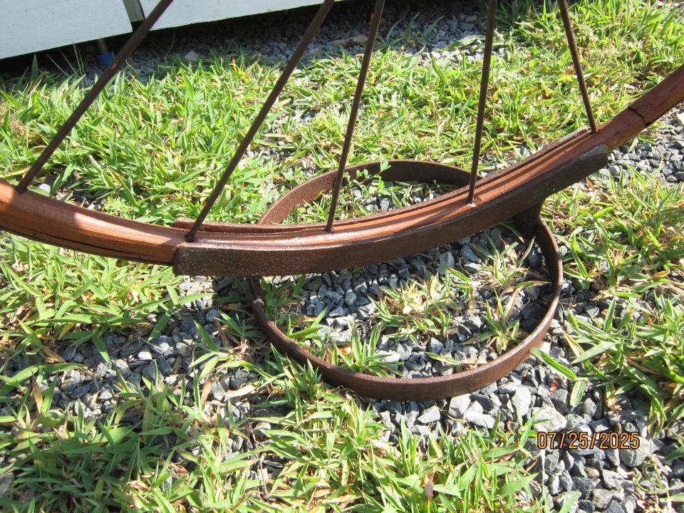 Ruedas de madera hierro bicicleta de rueda alta para niños 41” H Penny Farthing con soporte Foto 4 de 4