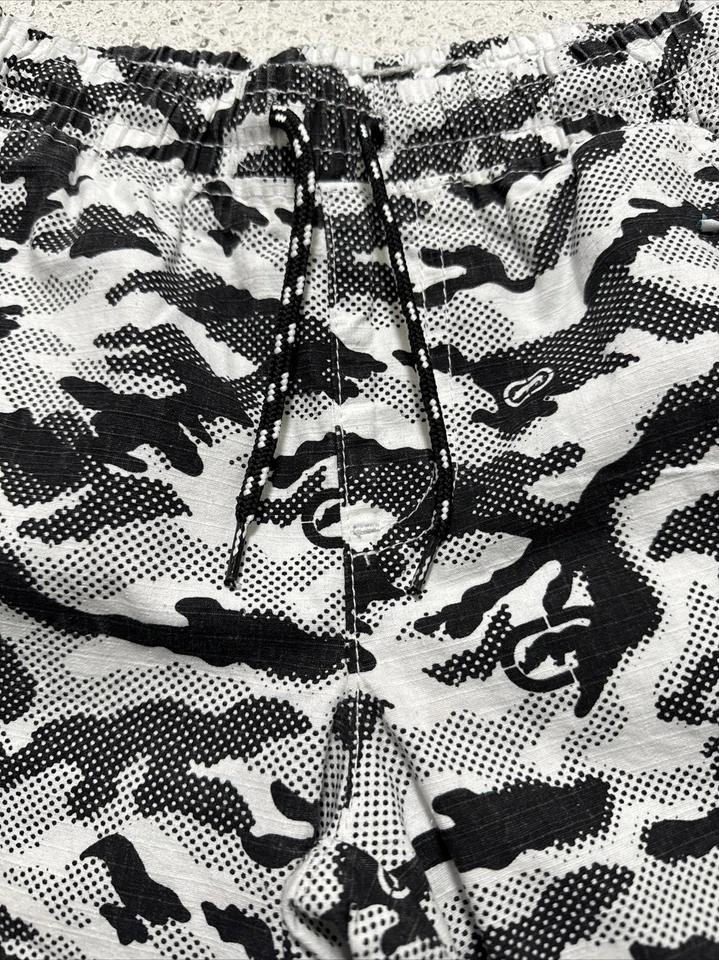 Ecko Unltd Boys Camouflage Shorts 100% Cotton Black/White Size 10 NWT - Изображение 2 из 4