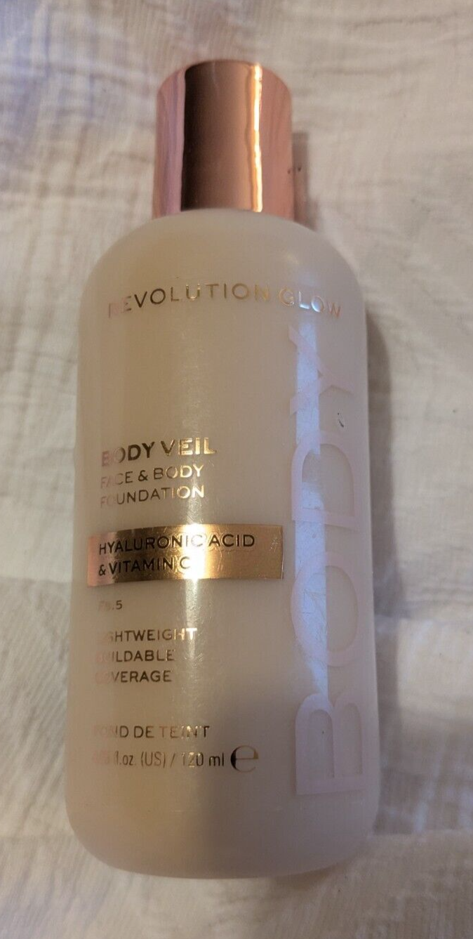 Revolution Glow Face & Body Veil Foundation F8.5 - 120ml