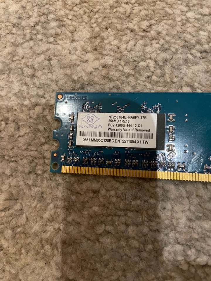 4x NANYA 256MB 1Rx16 PC2-4200U-444-12-C1, NT256T64UH4A0FY-37B Desktop Memory - Image 2 of 4