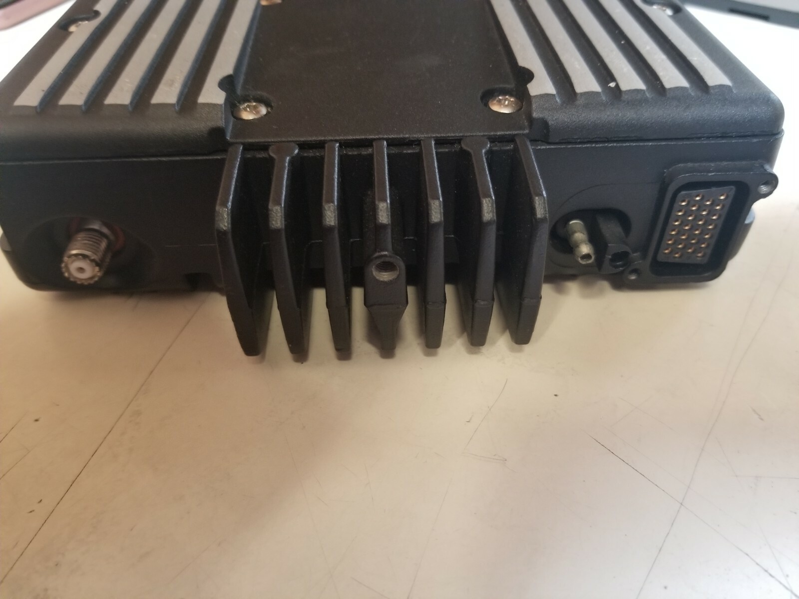 Radio Motorola XTL2500 700/800 MHz D'occasion - Numérique P25, 256 Canaux, Idéale Pour Professionnels