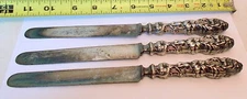 Antique STERLING SILVER WHITING LILY Pattern 3 KNIVES Repousse   10 1/4" l