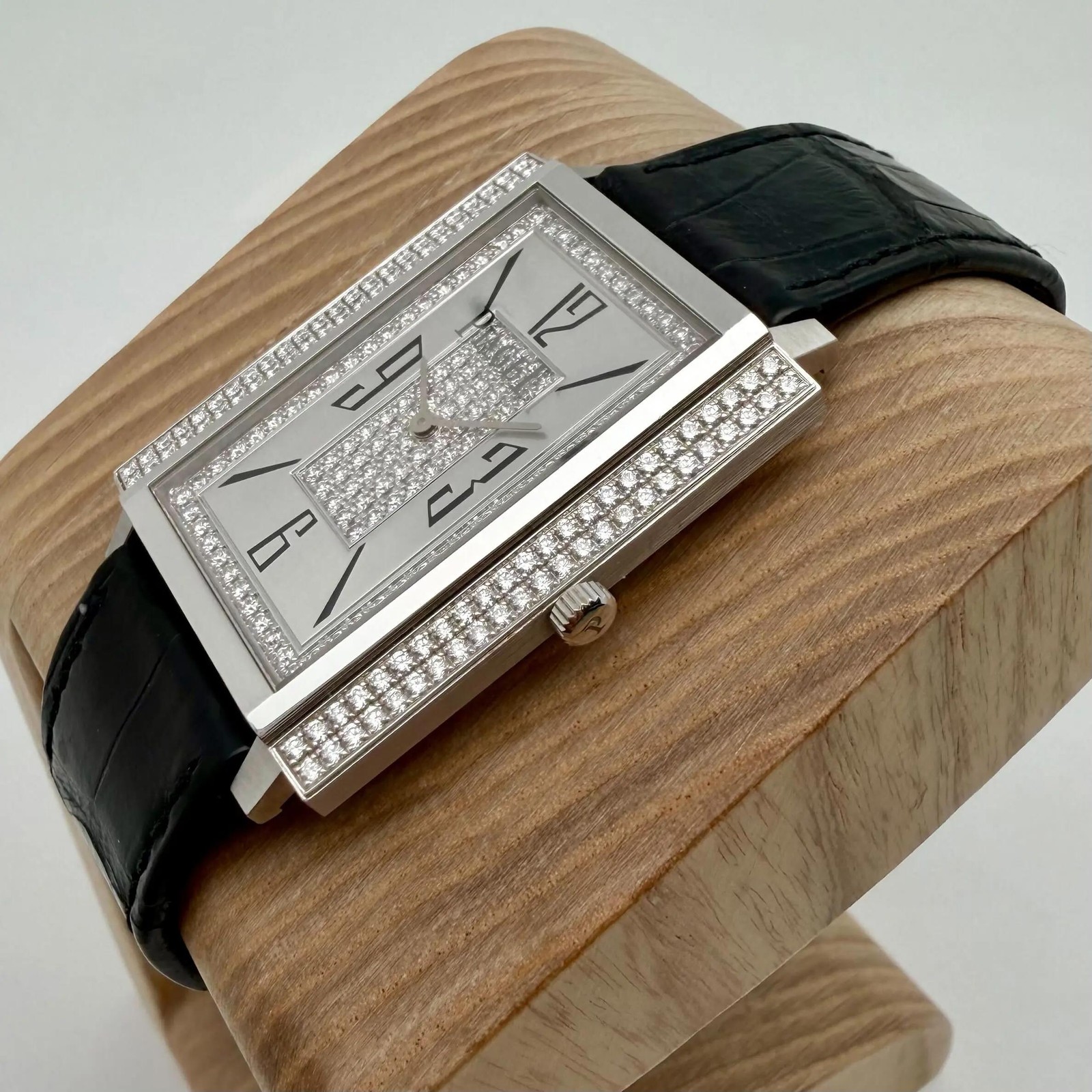 Piaget Black Tie 28mm P10098 18k White Gold Silver Dial Diamond Hand Wind Watch image 2