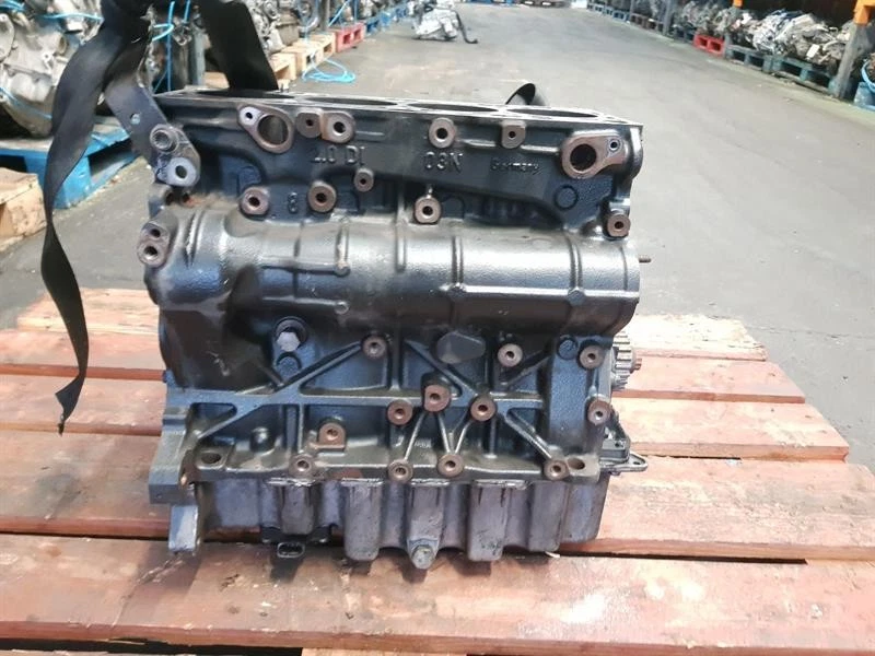 2012-2015 MK7 VOLKSWAGEN GOLF GTD ENGINE BLOCK 2.0 TDI DIESEL CUNA 03N023A - Image 4 of 4