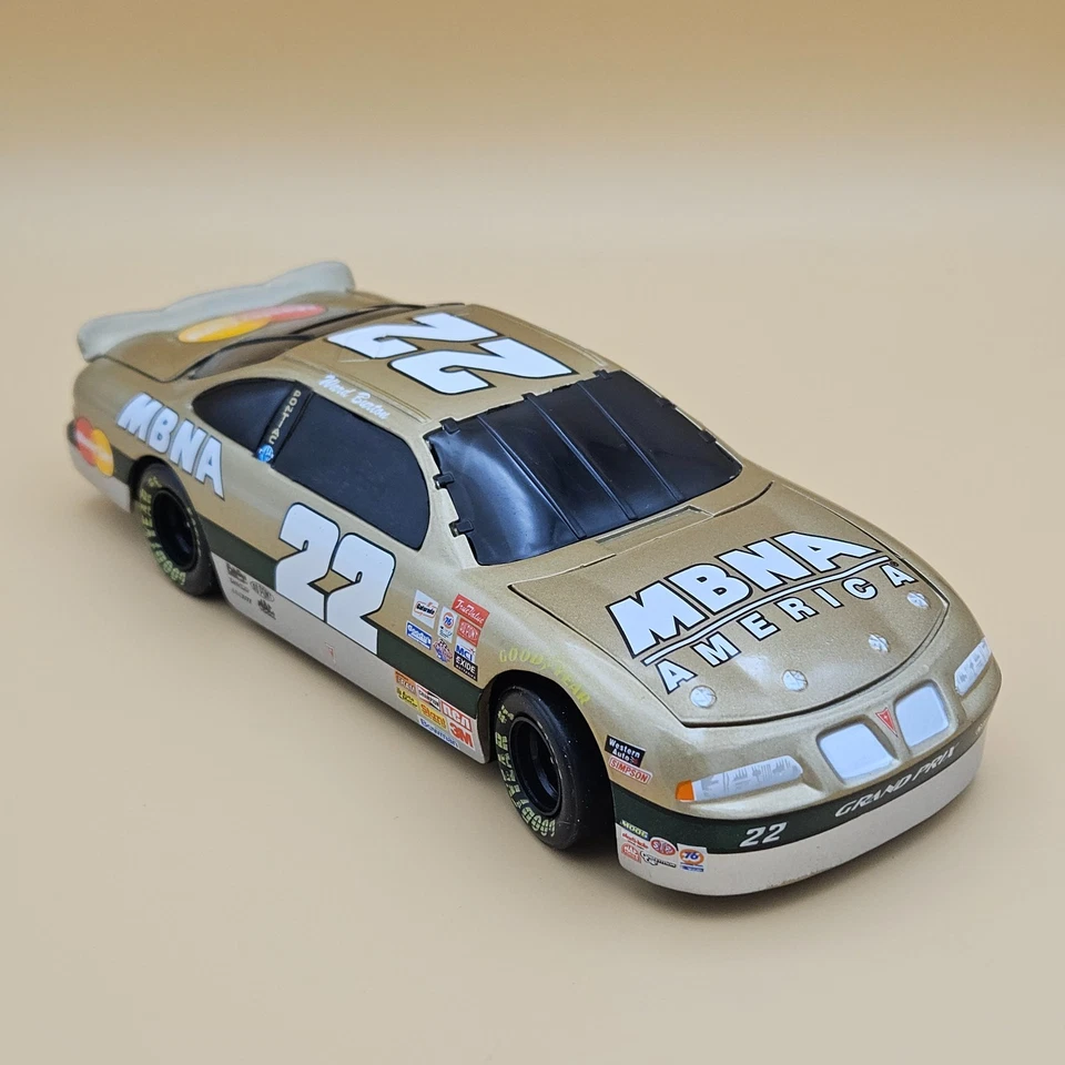 Action Ward Burton #22 MBNA America 1997 Pontiac Grand Prix Bank 1:24 Foto 4 de 4