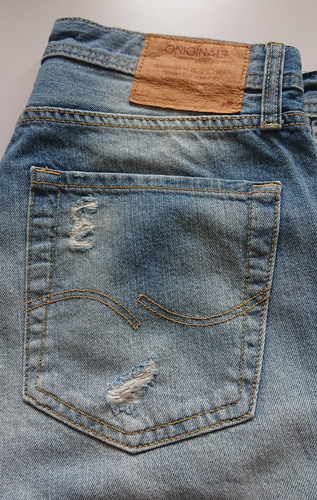 JACK & JONES Jeans Shorts Uomo Jeans Corti Estate Taglia S Strappati ORIGINALE - Foto 1 di 3