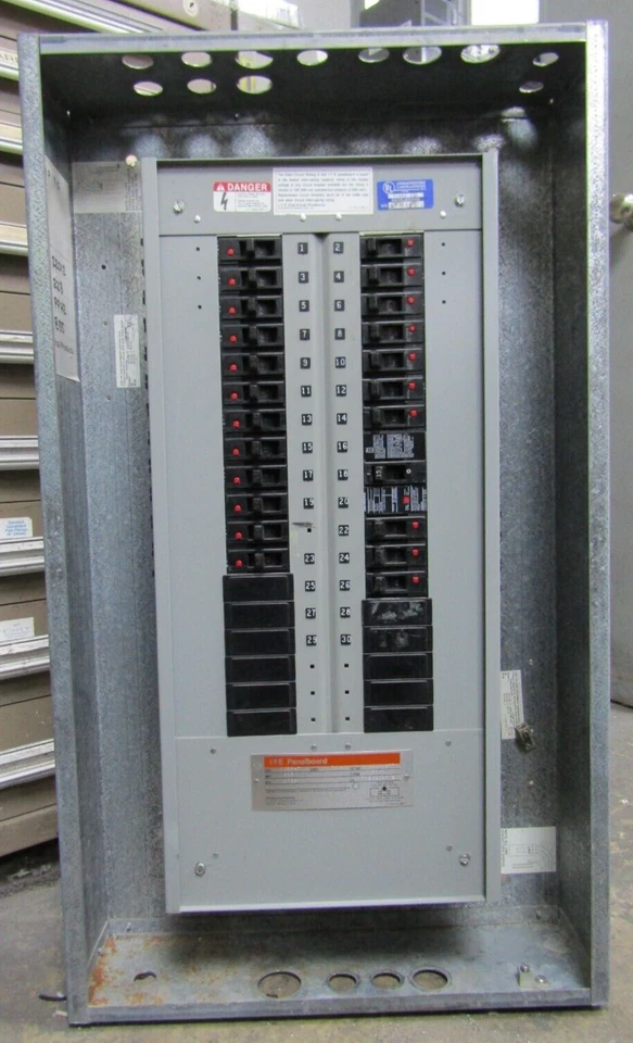 😃 ITE 225 AMP MAIN LUG PANELBOARD 480Y/277 VAC 3Ø 36 CIRCUIT CDP-7 - Image 3 of 4