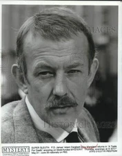 1992 Press Photo Roy Marsen Returns to Mobil-Funded "Mystery!" - syp03822