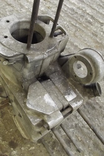 ROYAL ENFIELD G2 CRANKCASES ENGINE NUMBER REF22 - Picture 6 of 7