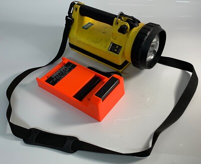 STREAMLIGHT LITEBOX RECHARGEABLE CAR FLASHLIGHT FIREFIGHTER/RESCUE - NEW BATTERY