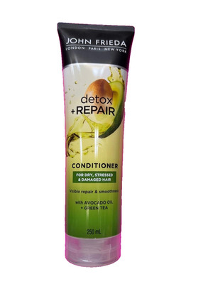 JOHN FRIEDA  ACONDICIONADOR DETOX Y REPARADOR PARA EL CABELLO