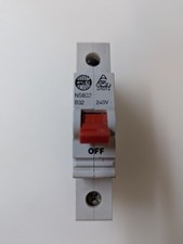 WYLEX 32 AMP CURVE B 6kA MCB CIRCUIT BREAKER NSB32 STOTZ
