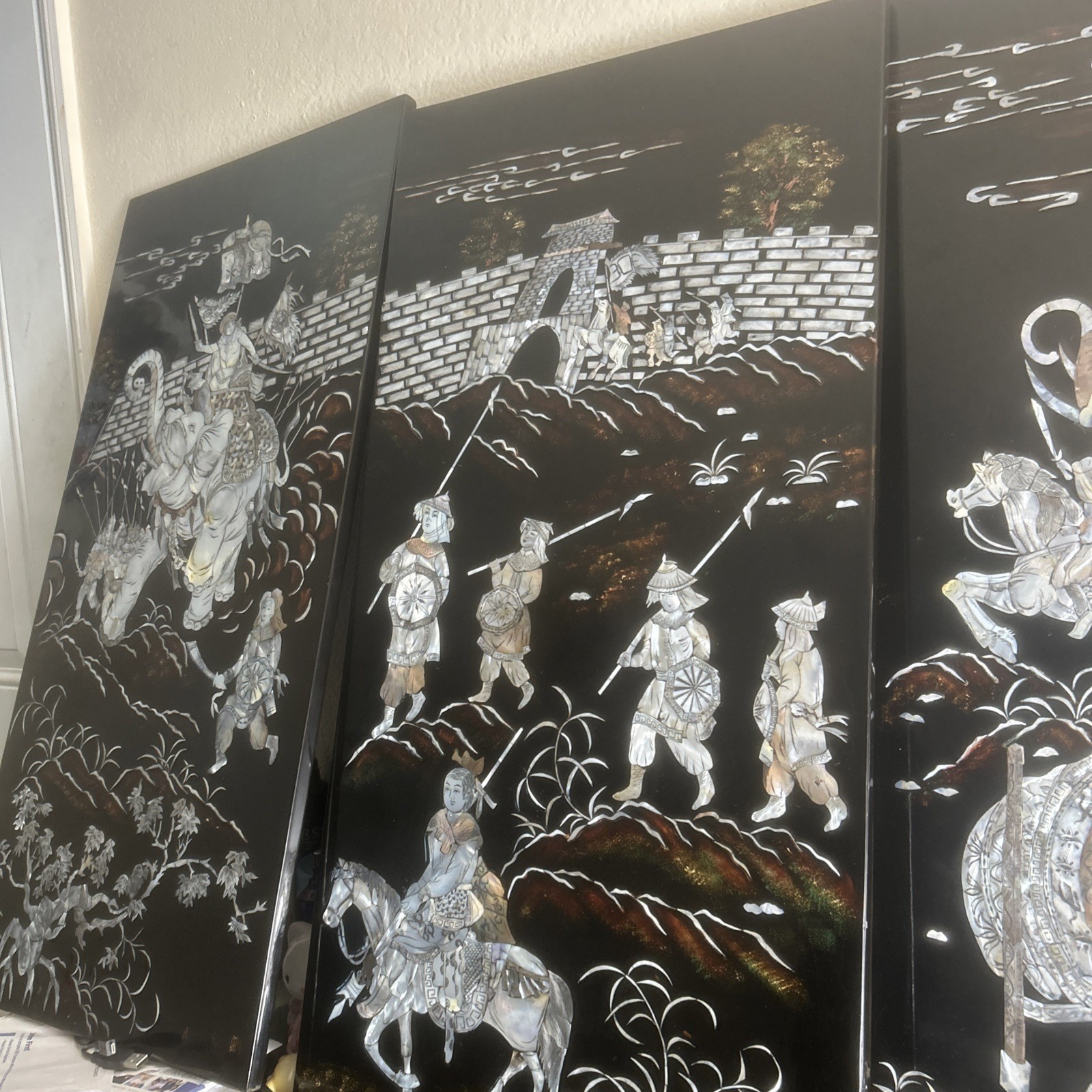 Vintage Japanese Wall Panels Set Of 4 In Excellent Condition Mother Of Pearl