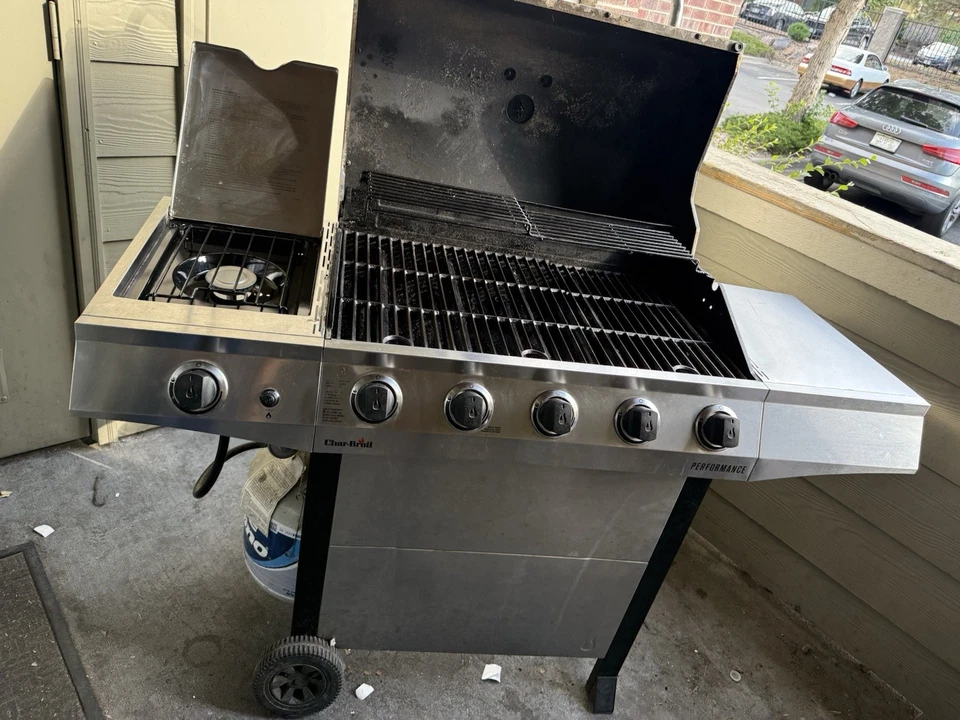 Char-Broil Grill - Image 3 of 3
