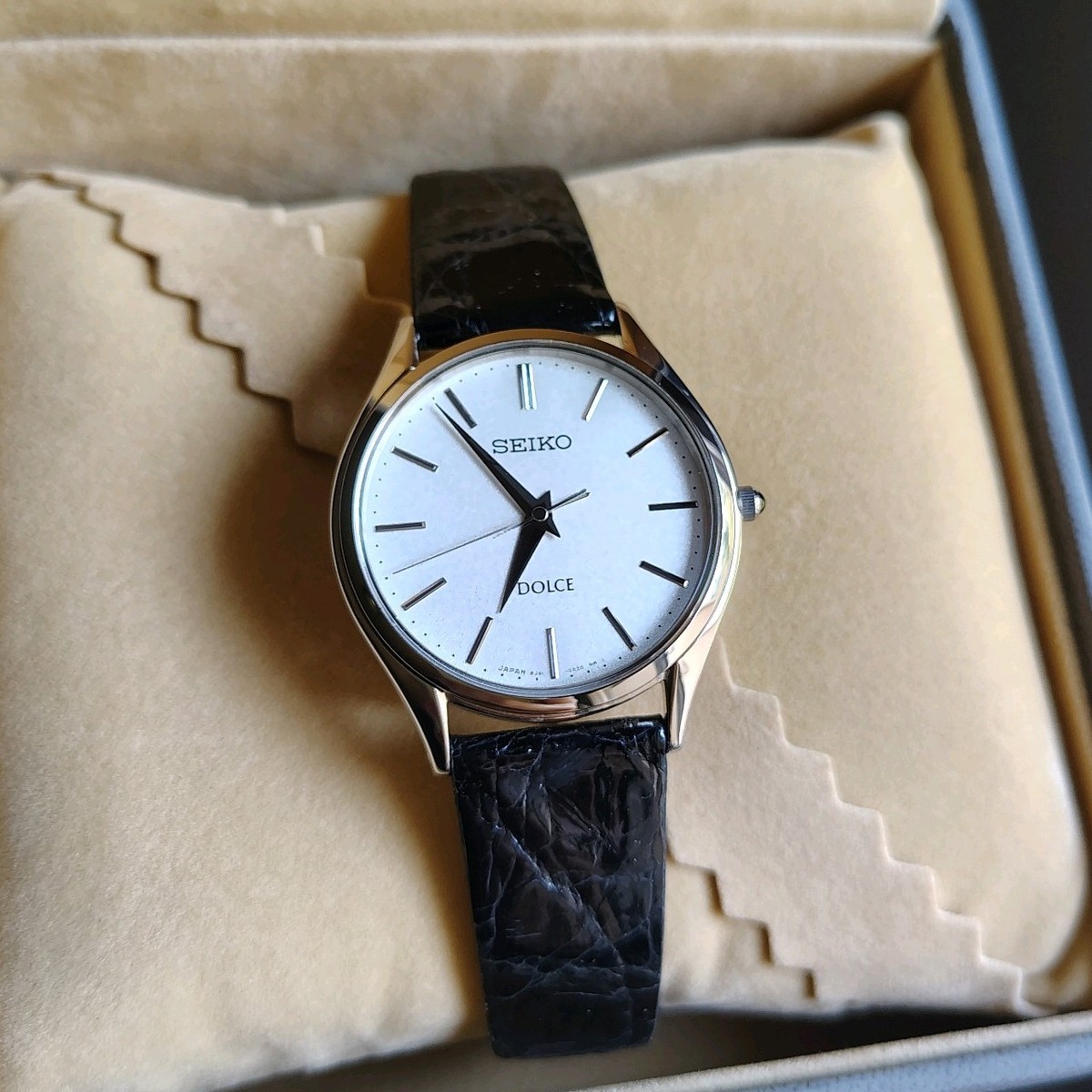Seiko Dolce SACM171 8J41-0AJ0 High Accuracy Quartz Watch White