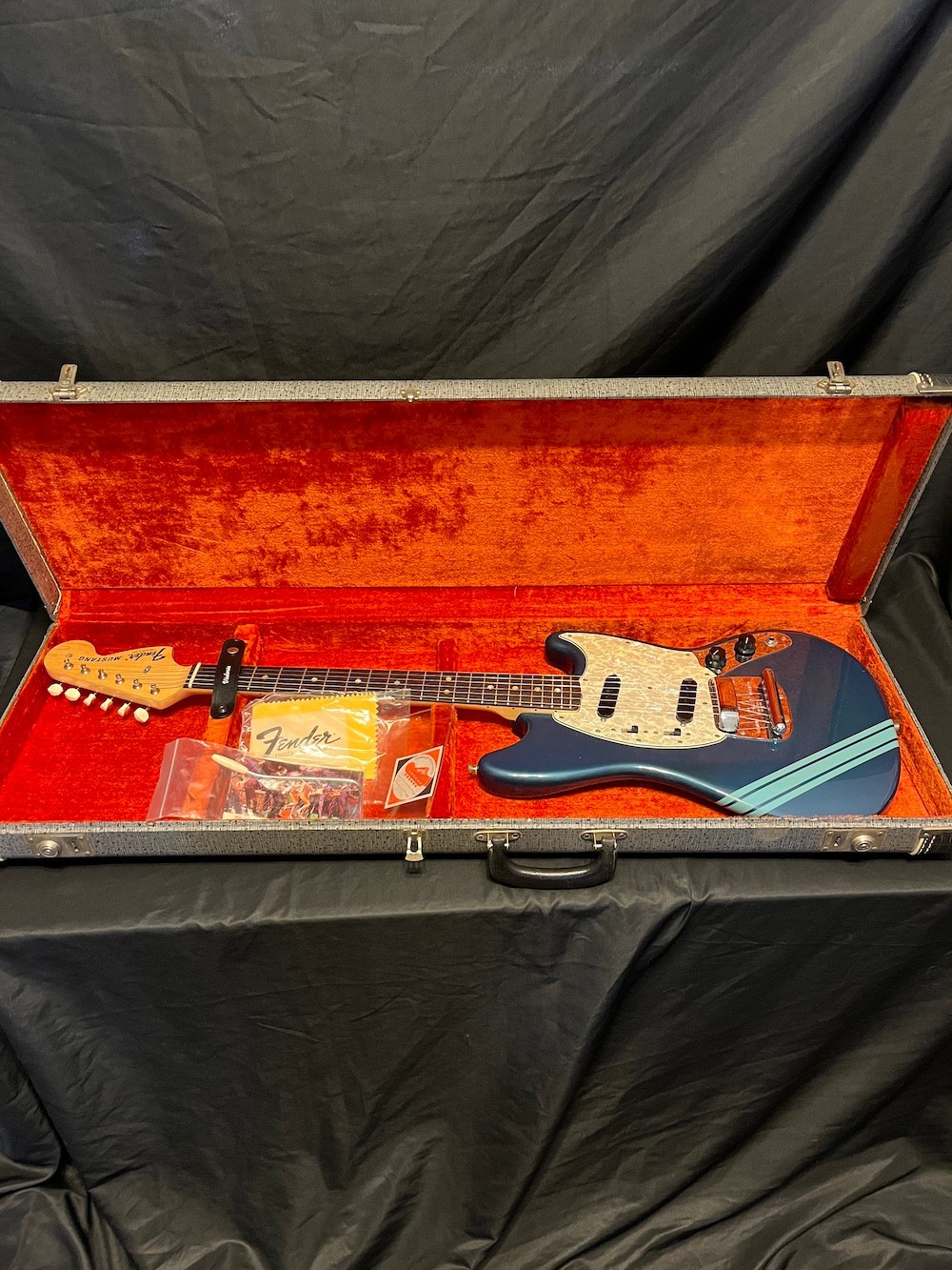 1971 Original Fender Competition Mustang Guitar in Blue W / OHSC-Excellent!
