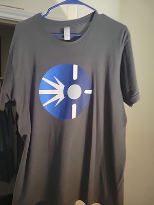 Cisco Systems Men s Gray T-Shirt Size L   Tech Company Logo Tee
