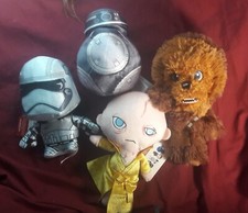 Star Wars Galactic Plushies Lot of 4 BB-9E, Capt Phasma, Snoke, Chewbacca