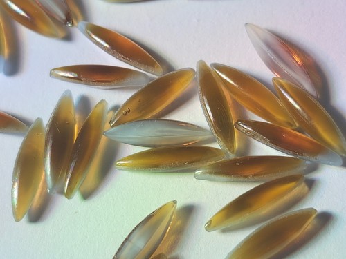 36 Vintage Rhinestones Bronze Brown Glass Navette 15x4mm Dome top PB B4-5 - Picture 7 of 7