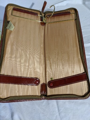 Picture 3 of 6