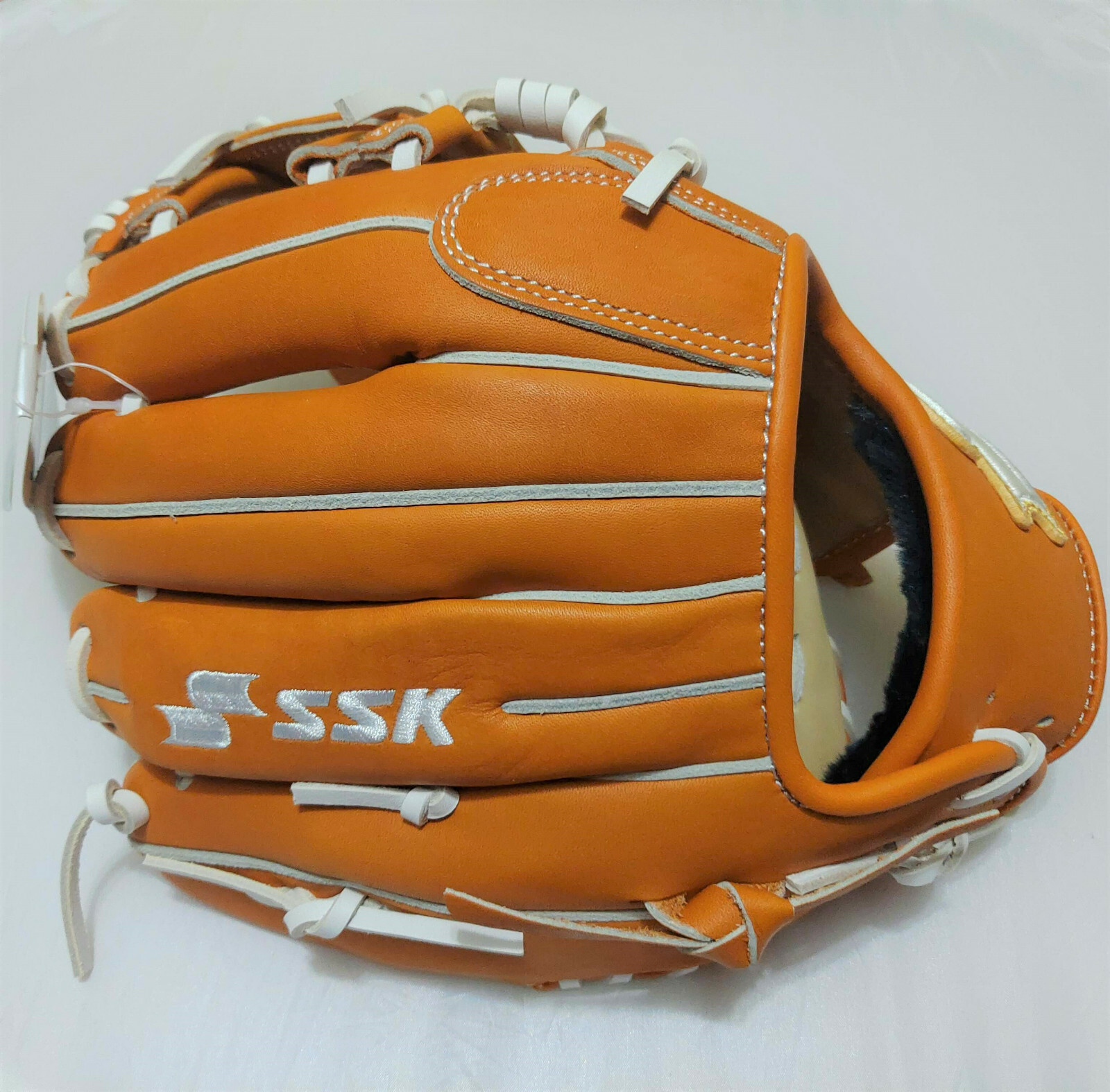 SSK White Line Native S20WLIWR 11.5" Spiral I RHT Infielder