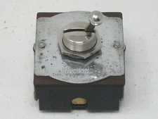 Vintage Arrow H&H 3 Position Toggle Switch ON-OFF-ON  SP & DP 5A 250V 10A 125V
