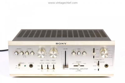 Sony Integrated Amplifier TA-1140 with Sony FM stereo / FM