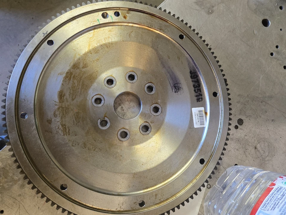 Volante de inercia de A 4.5 Cummins nuevo. Foto 4 de 4