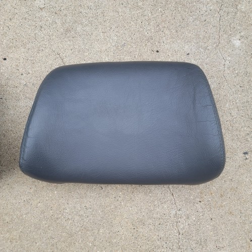 Volvo 940 SE Grey Leather Original Headrests Pads Headrest 240 244 245 740 960 - Picture 3 of 18
