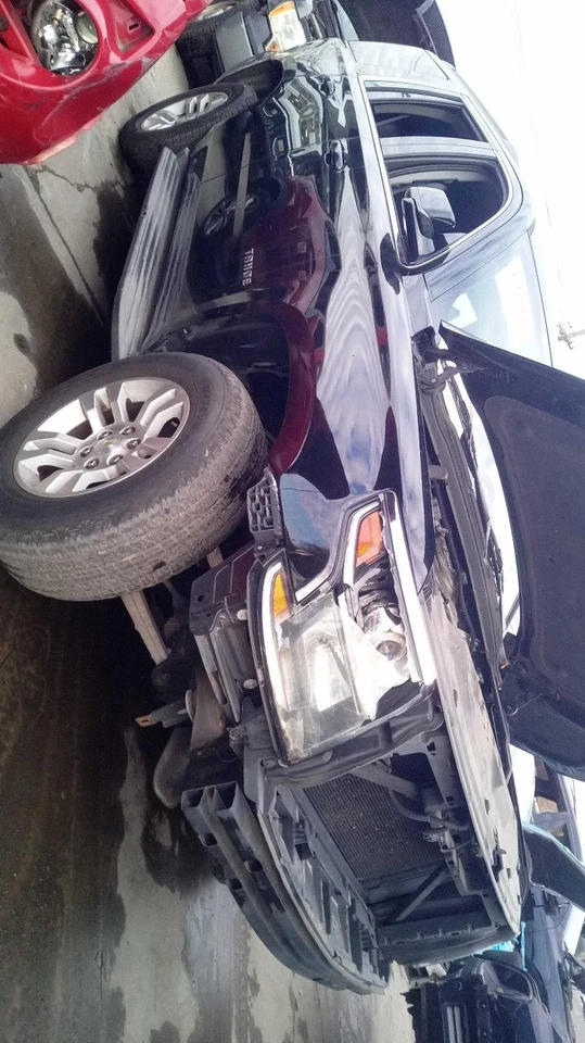 Conjunto completo de motor usado se adapta a: Chevrolet Tahoe 2016 5,3 L opcional L83 VIN C OCTAVO Foto 2 de 4