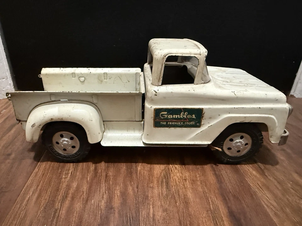 Camión de juguete de acero prensado The Friendly Store vintage raro blanco Gambles Foto 3 de 4