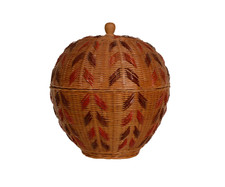 Chinese Basket Non-Native with Lid   Mid 20th Century    5.5"