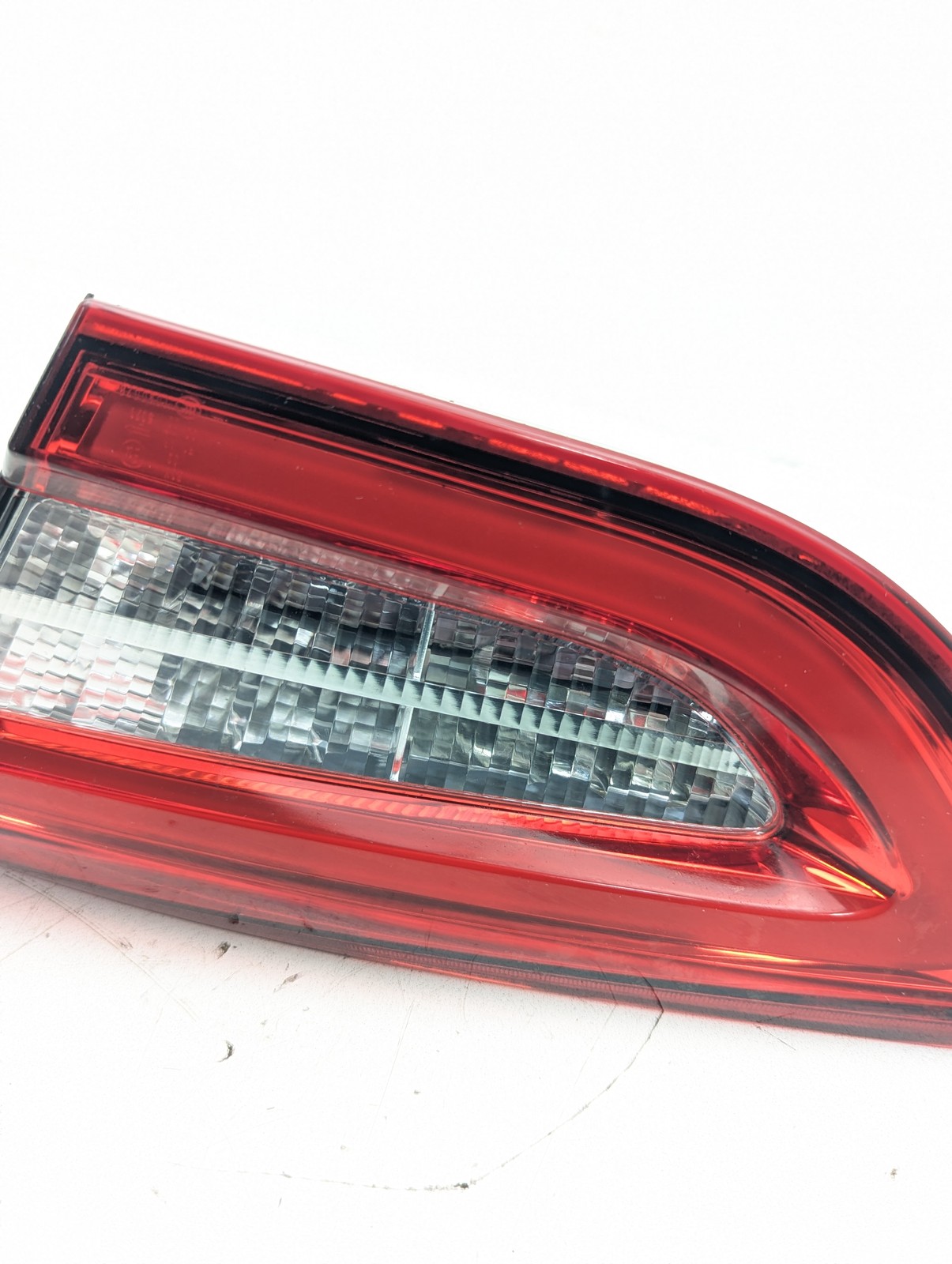 14-20 Maserati Quattroporte SQ4 M156 Right Side Inner Tail Light Lamp