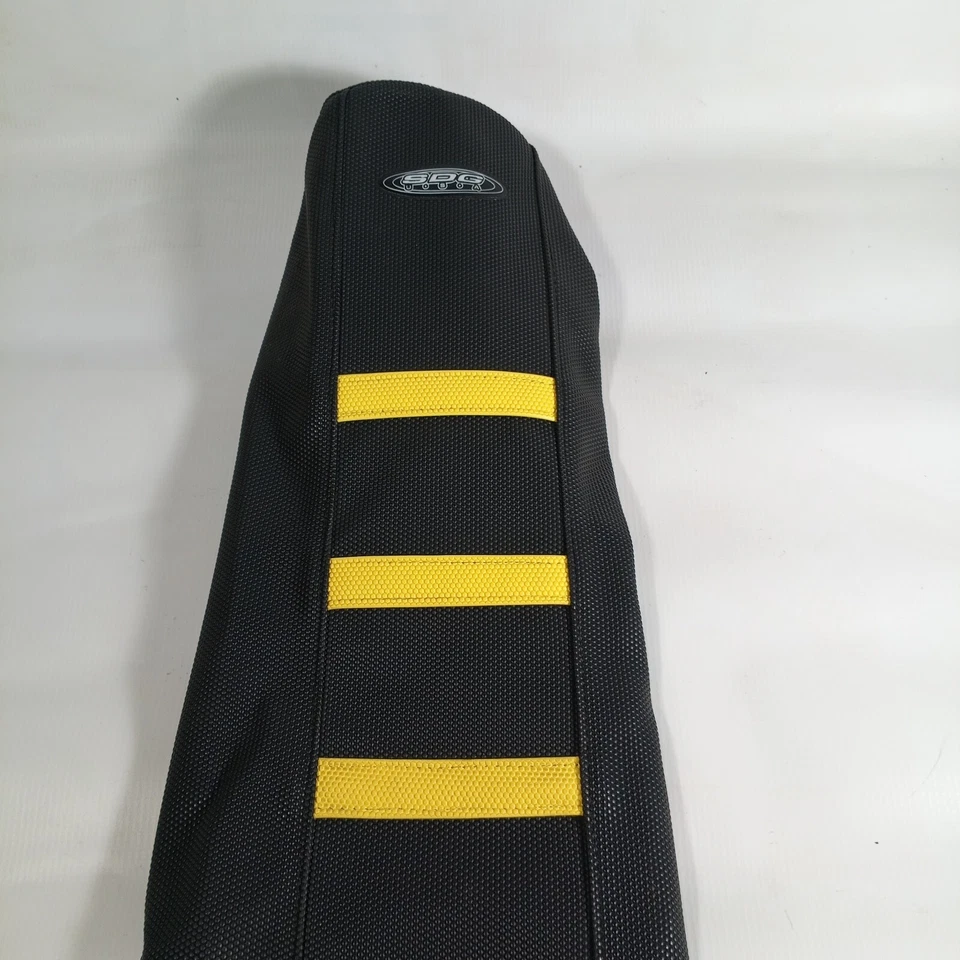 SDG 6 Pleat Gripper Seat Cover Suzuki RM125 / RM250 2001-2008 - Image 3 of 4