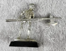Undead Skeleton with Halberd Metal Warhammer D&D
